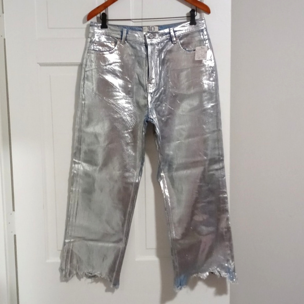 🆕️ 💙Free People💙 - Silver Maggie Foil Jean - Picture 2 of 16